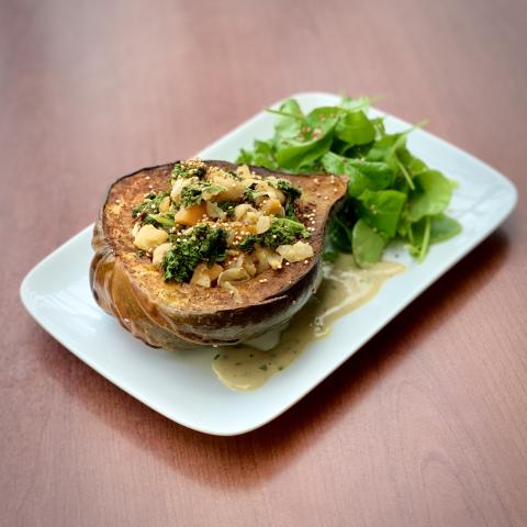 Stuffed acorn squash