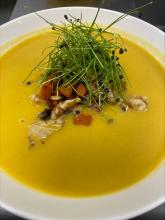 Green Curried Cauliflower & Kabocha Soup